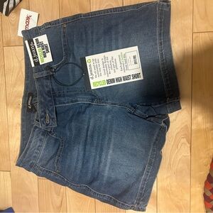 d. jeans Classic high waisted Denim Shorts
